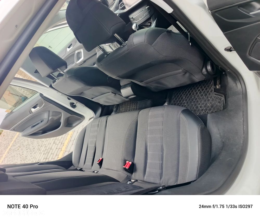 Peugeot 308 - 10