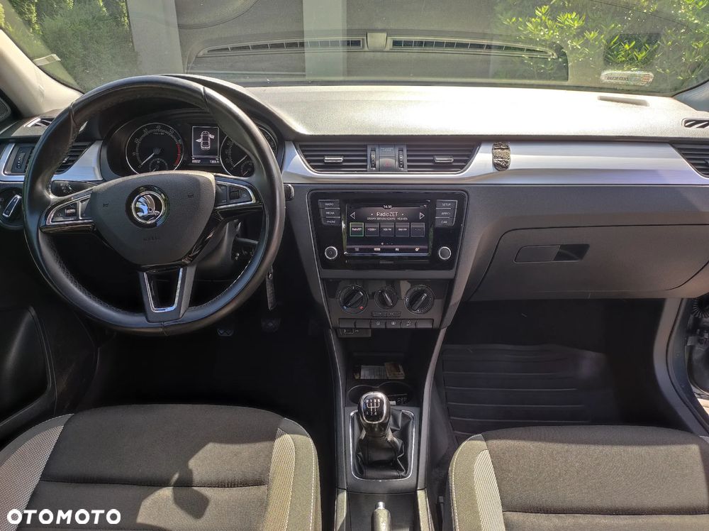 Skoda RAPID 1.0 TSI Active - 6