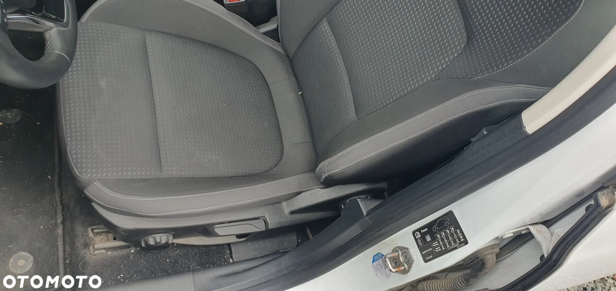 Ford Focus 1.0 EcoBoost Start-Stopp-System COOL&CONNECT - 10