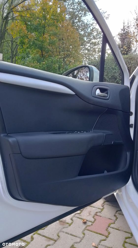 Citroën C4 1.4 VTi Seduction - 20