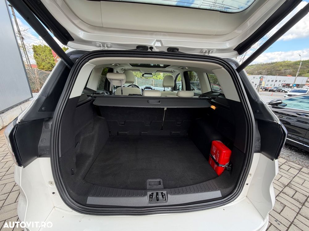 Ford Kuga 2.0 TDCi 4WD Powershift Vignale - 24