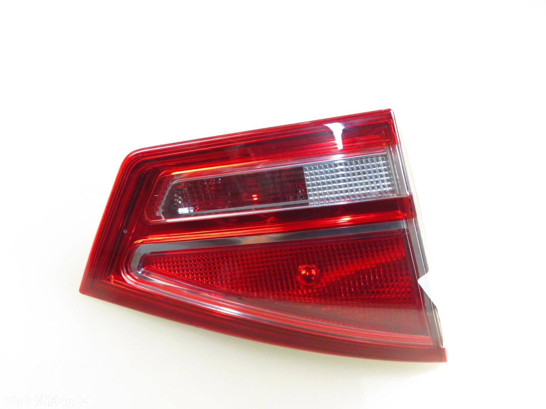 LAMPA LEWA TYLNA KLAPA FORD B-MAX (JK) AV1113A603AG - 1