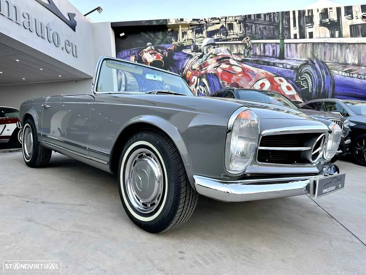 Mercedes-Benz 230 - 45