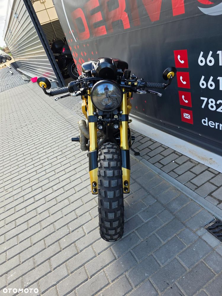 Yamaha MT - 19