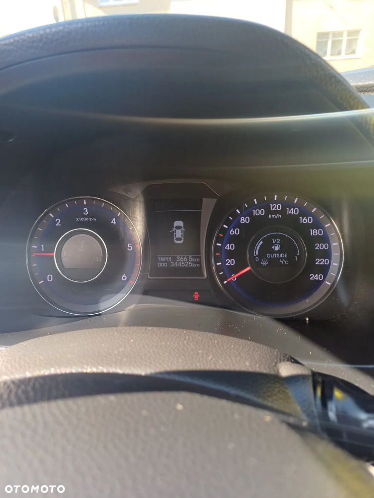 Hyundai i40 1.7 CRDi Comfort + - 8