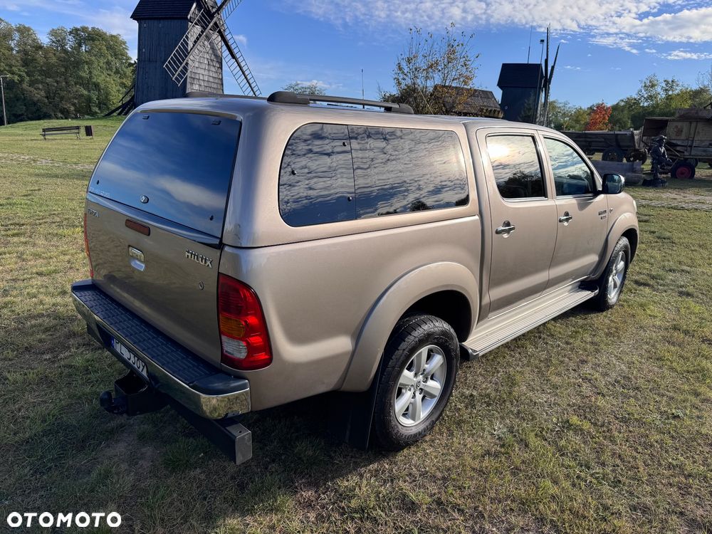 Toyota Hilux 2011 photo 4