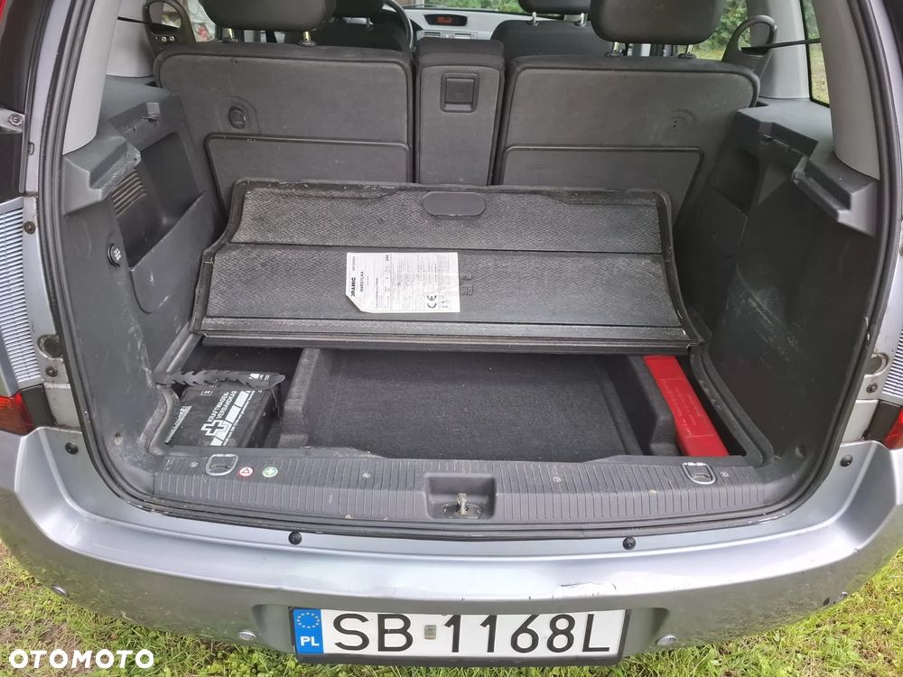 Opel Meriva 1.6 16V Essentia Easytronic - 4
