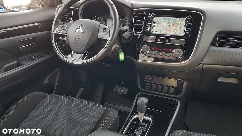 Mitsubishi Outlander 2.0 2WD CVT Spirit - 17