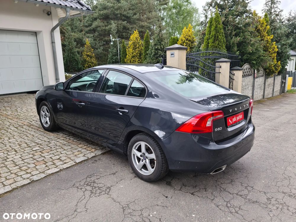 Volvo S60 - 17