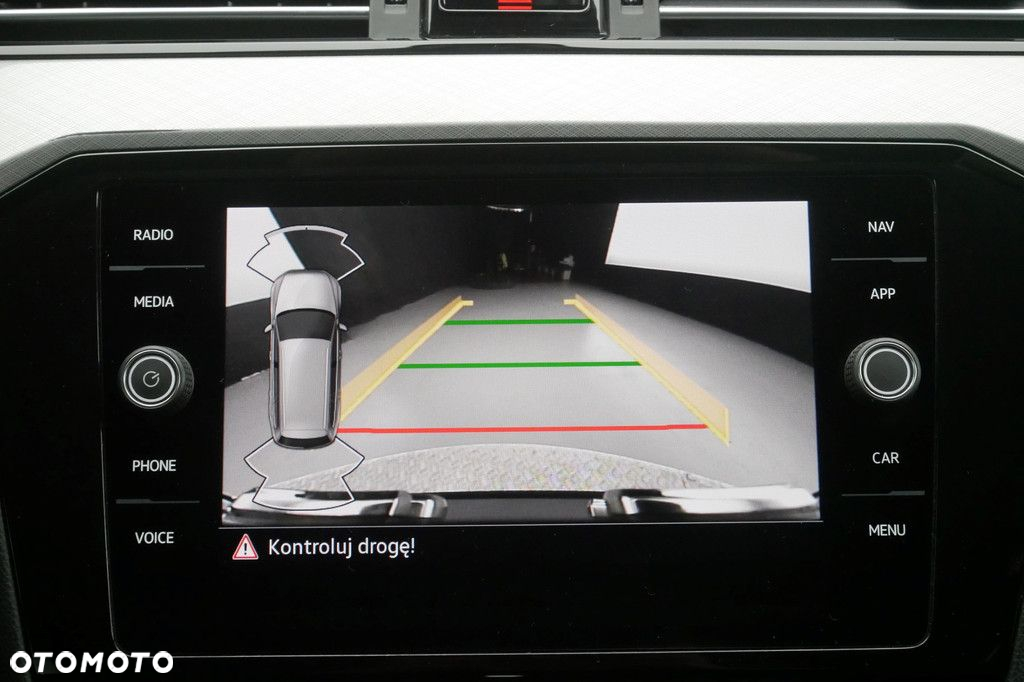 Volkswagen Passat 2.0 TSI Business DSG - 20