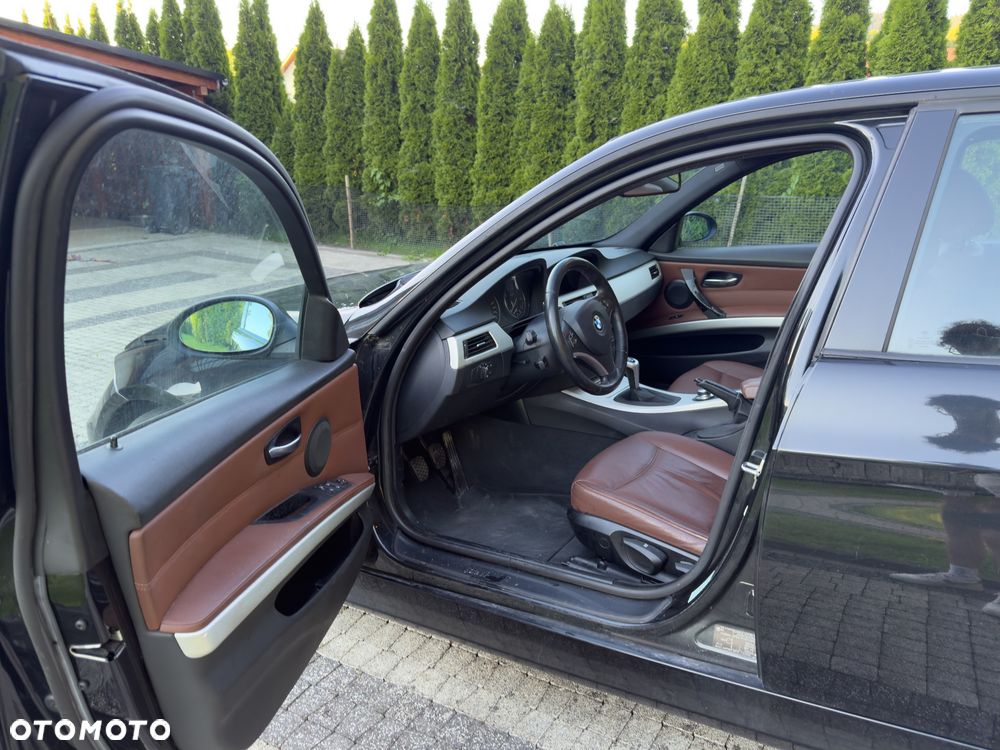 BMW Seria 3 318i Edition Exclusive - 6