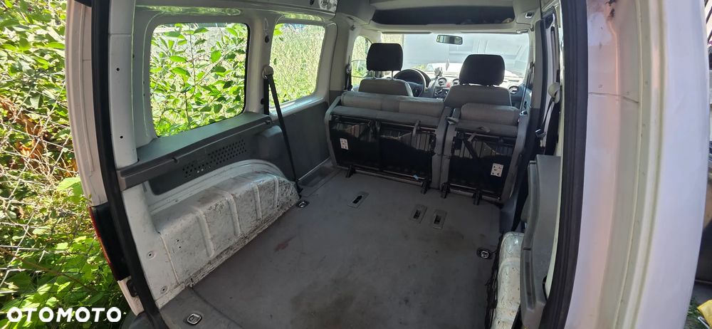 Volkswagen Caddy Life - 11