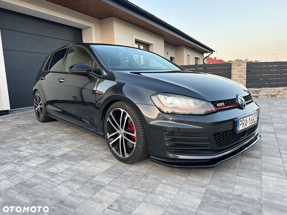 Volkswagen Golf GTI Performance BlueMotion Technology DSG - 19