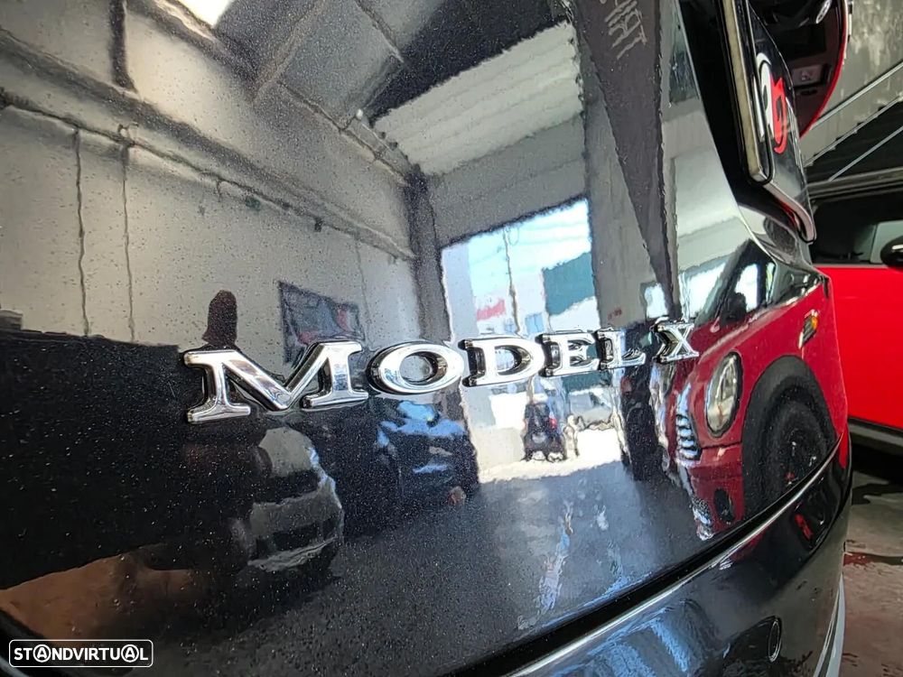 Tesla Model X P100D - 11