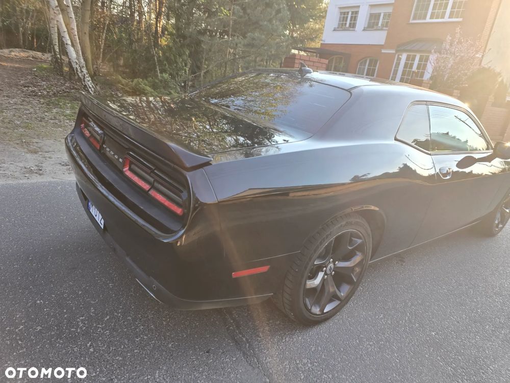 Dodge Challenger 3.6 SXT Plus - 9