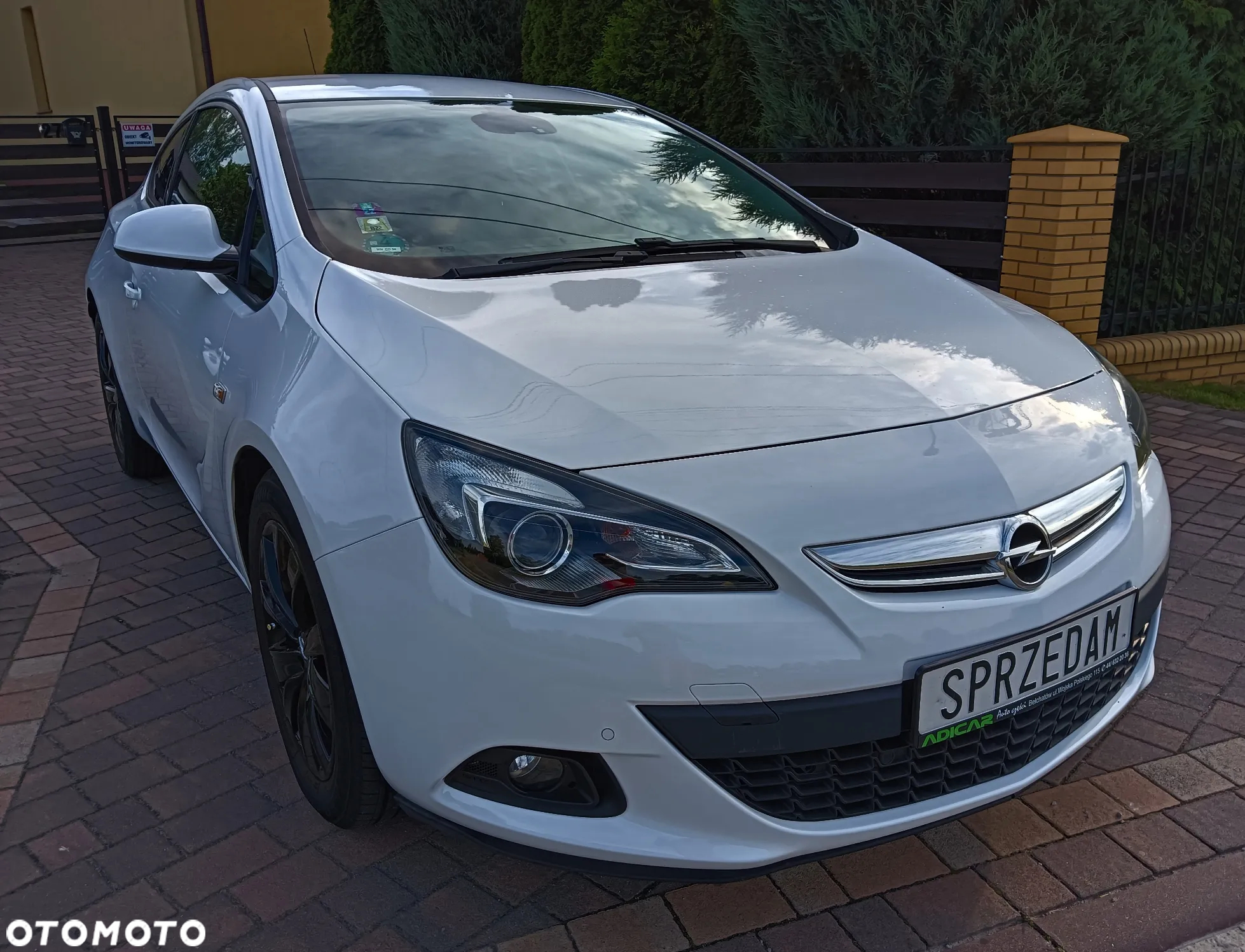 Opel Astra GTC 1.4 Turbo Edition - 8