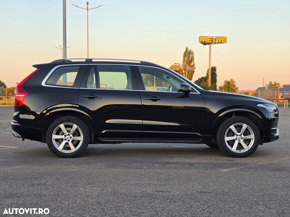 Volvo XC 90 T8 AWD Twin Engine Geartronic Momentum - 10