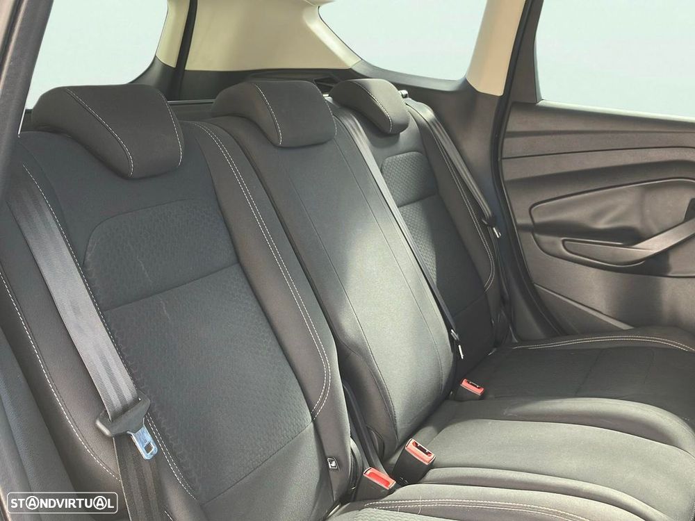 Ford Kuga 1.5 TDCi Titanium - 16