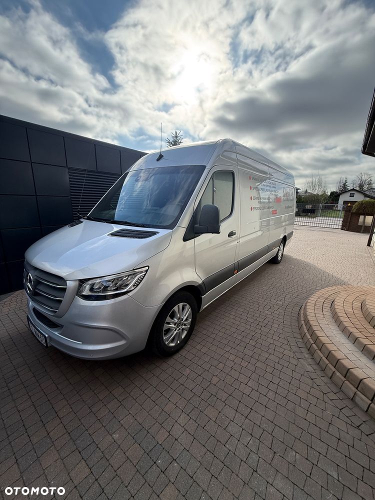 Mercedes-Benz Sprinter 319 - 1