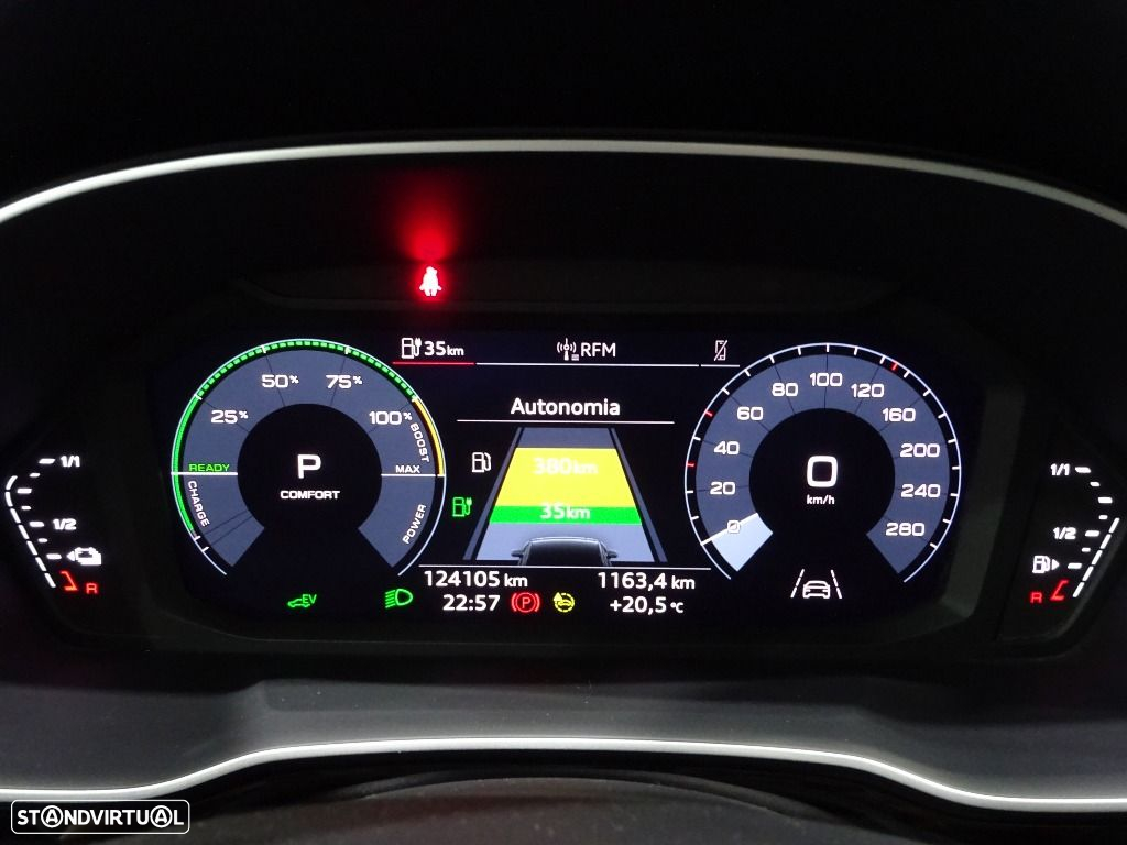 Audi Q3 45 TFSIe S tronic - 13