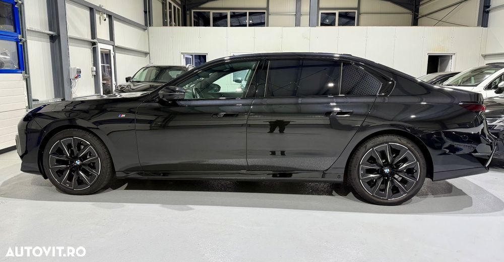 BMW Seria 7 - 31