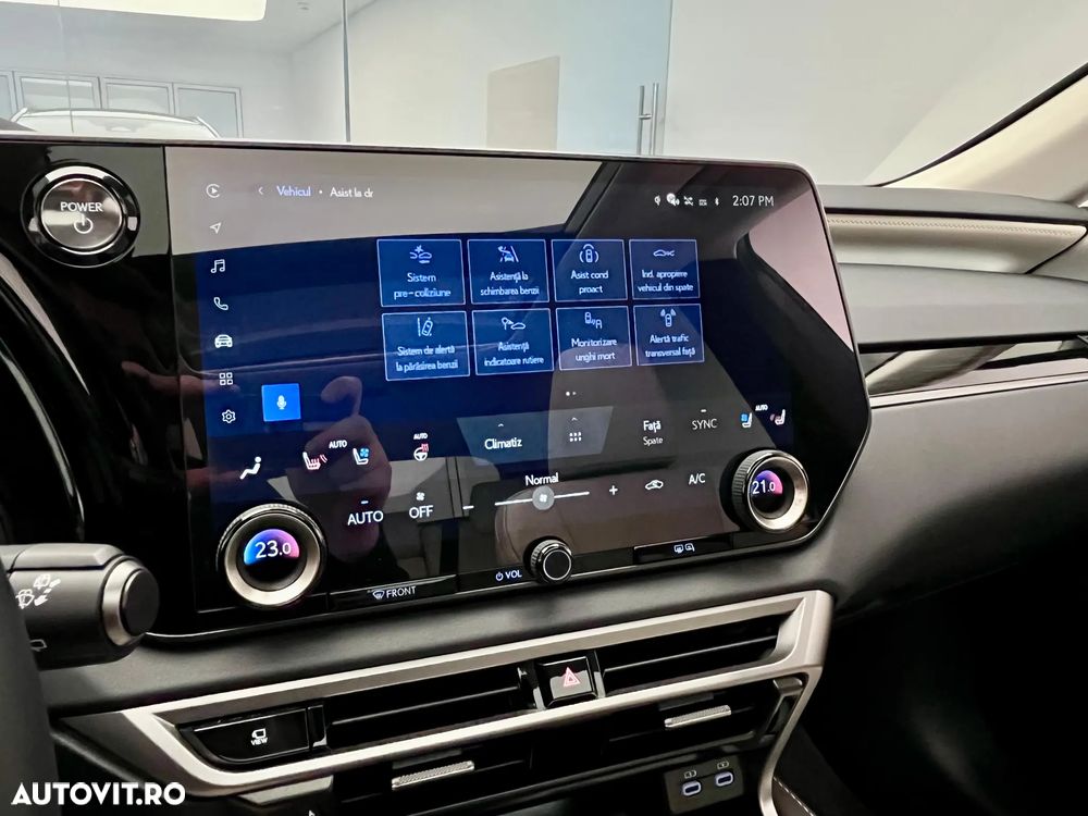 Lexus Seria RX 450h+ E-Four PHEV Executive - 18