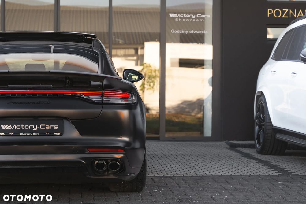 Porsche Panamera - 22