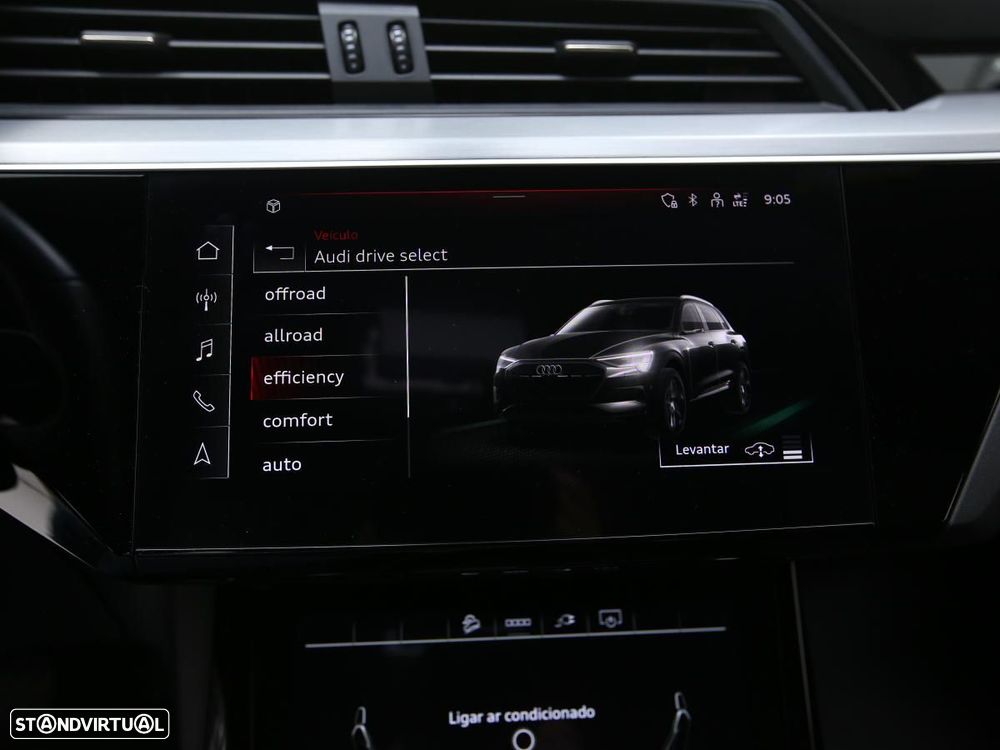 Audi e-tron 55 quattro S line - 28