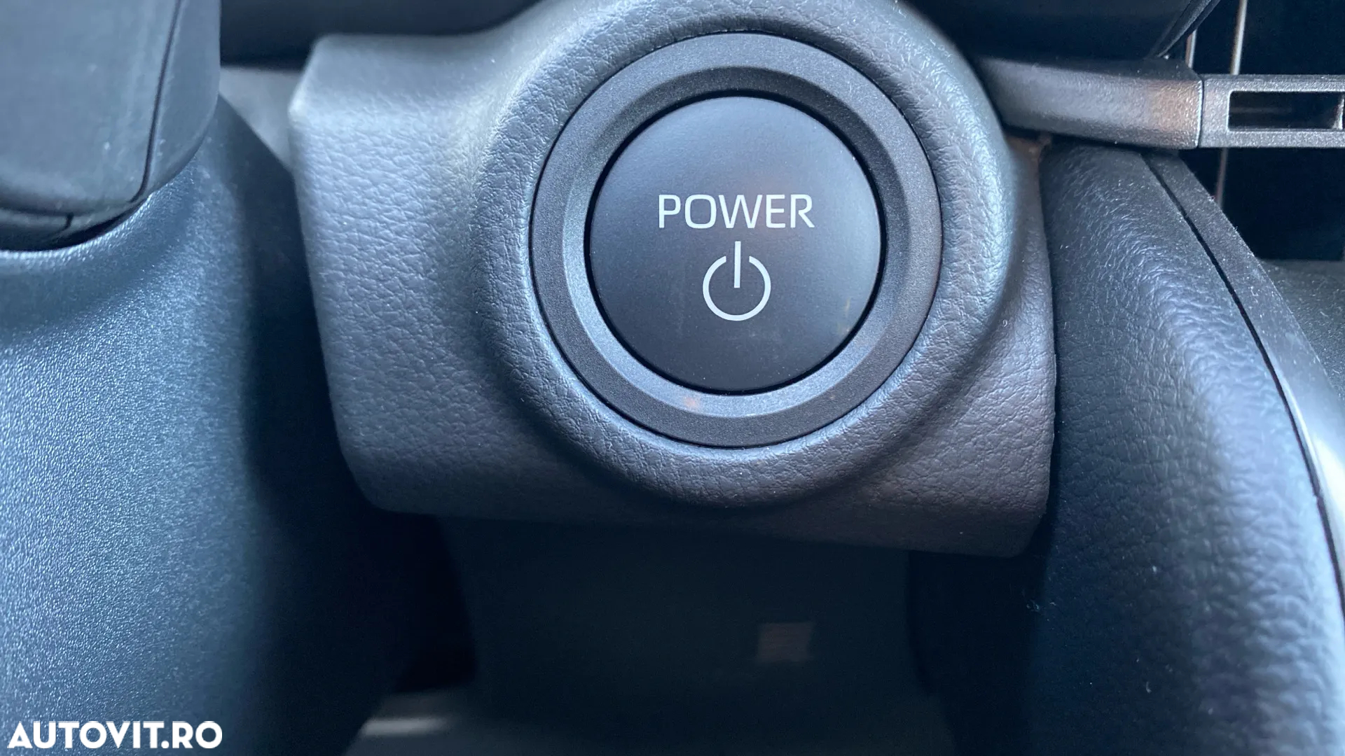 Toyota C-HR 2.0 PHEV 223 CP 4x2 CVT Dynamic - 17