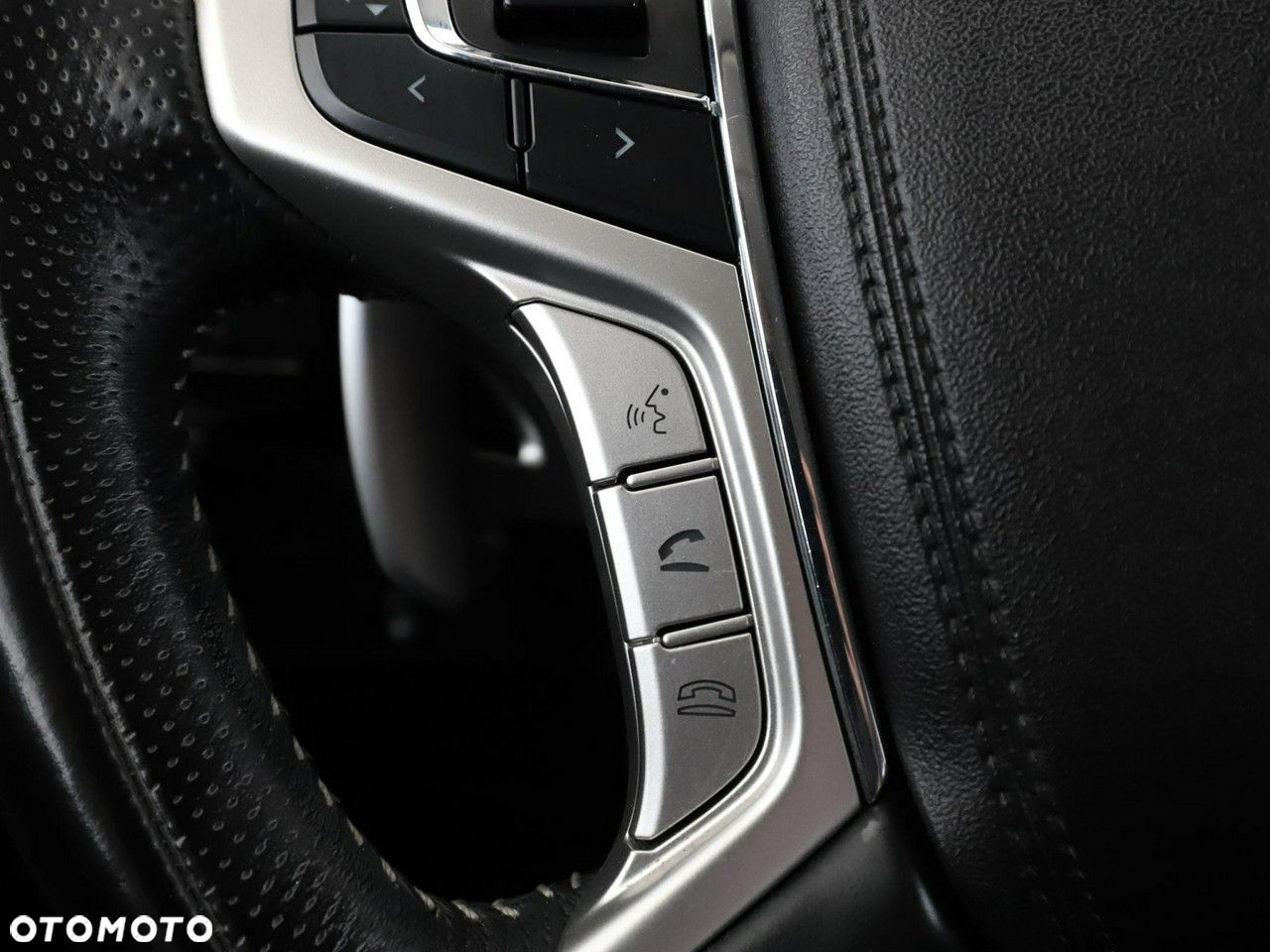 Mitsubishi Outlander - 31