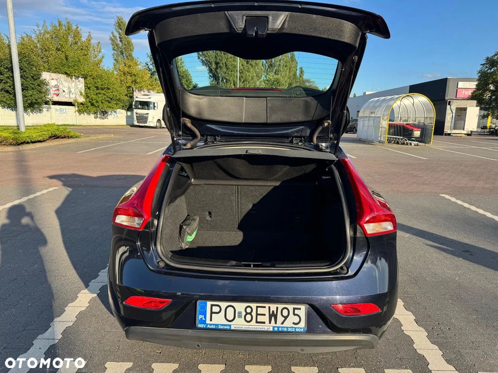 Volvo V40 T2 Kinetic - 21
