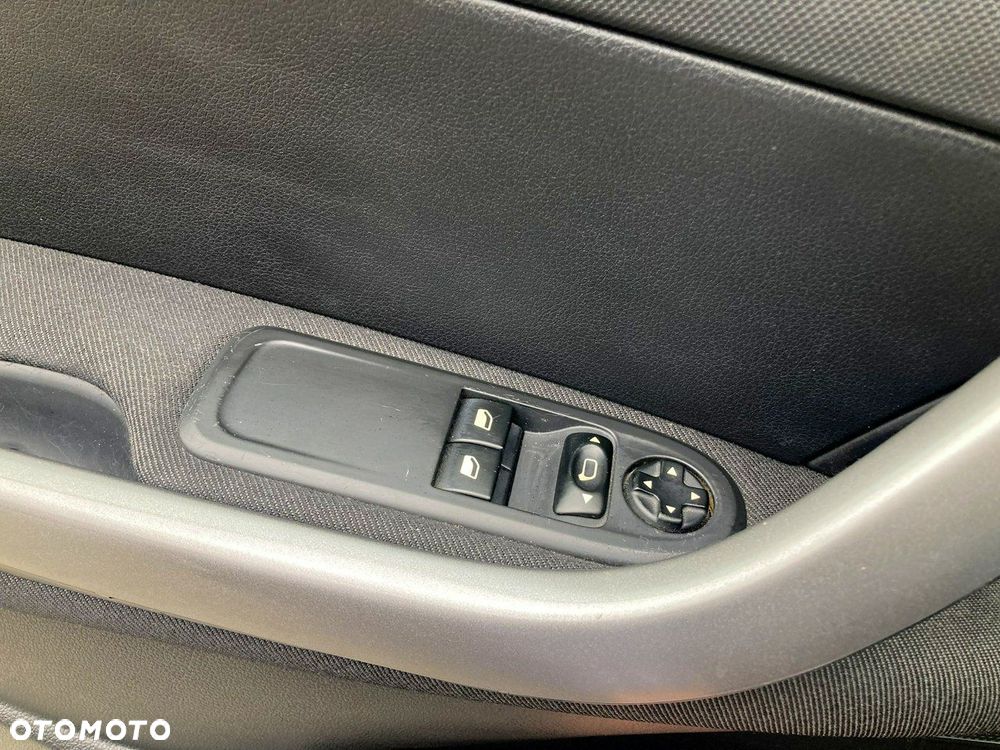 Peugeot 308 120 VTi Style - 29