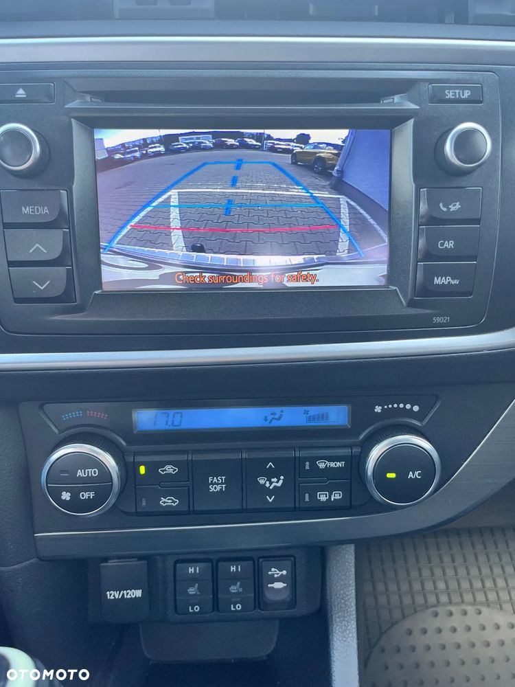 Toyota Auris - 17