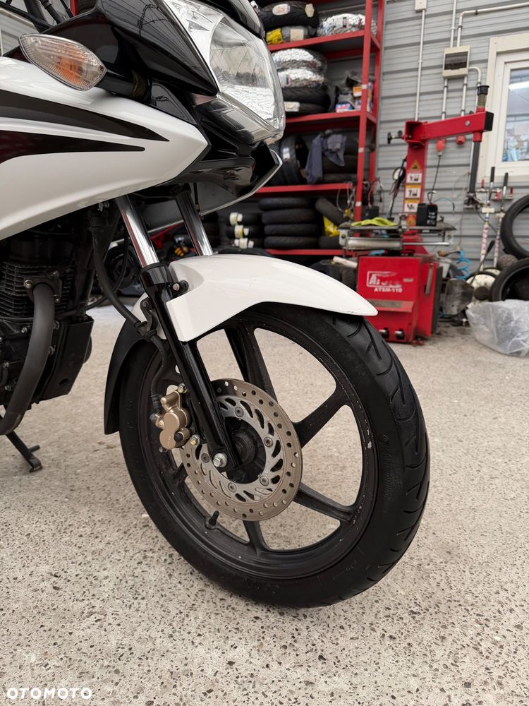 Honda CBF - 12