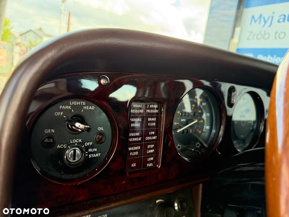 Rolls-Royce Silver Shadow - 8