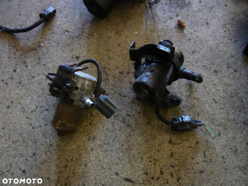 pompa vacum 6g9n-2a451-ba volvo s80 - 1