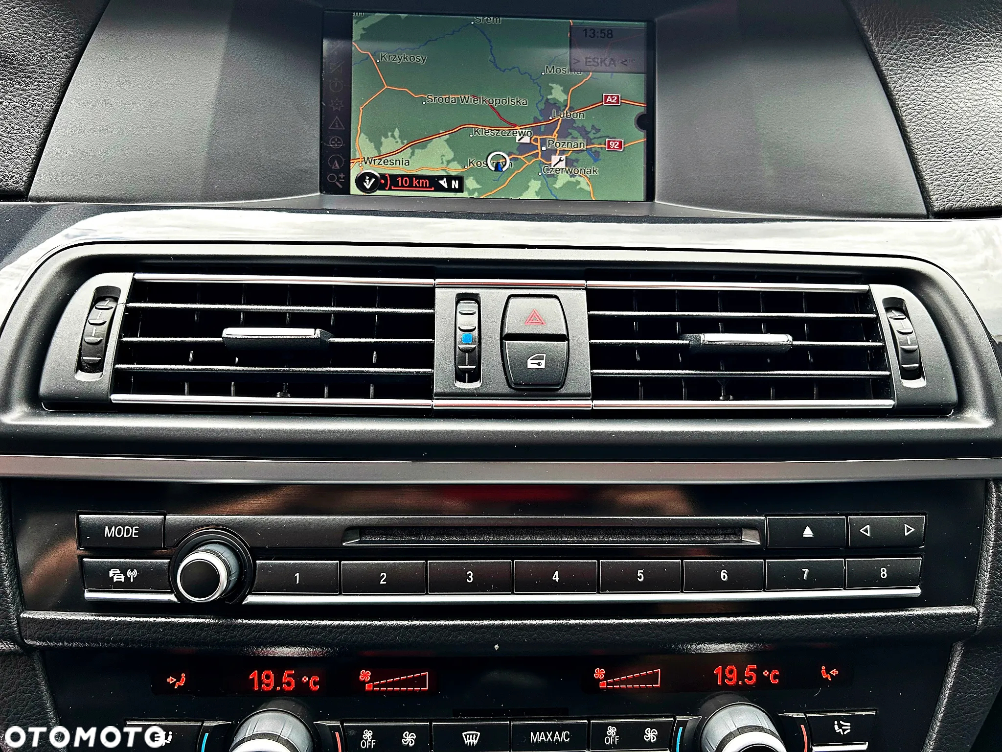 BMW Seria 5 520d Touring Luxury Line - 31