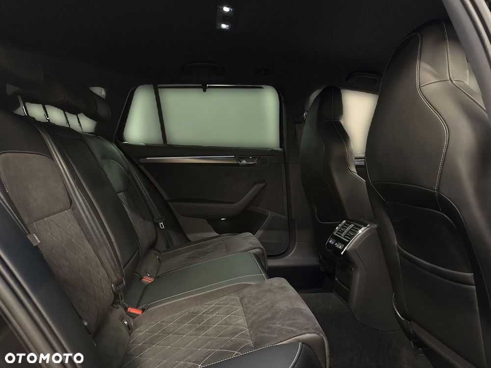 Skoda Superb 2.0 TSI 4x4 Sportline DSG - 17