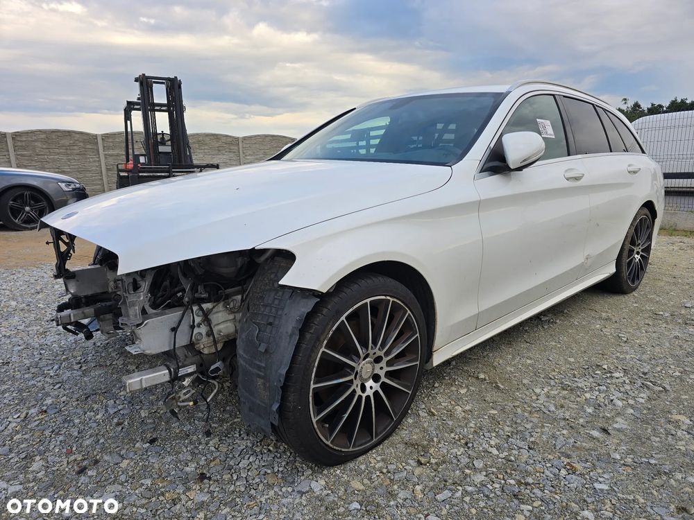Mercedes-Benz Klasa C 220 CDI DPF Automatik Avantgarde - 1