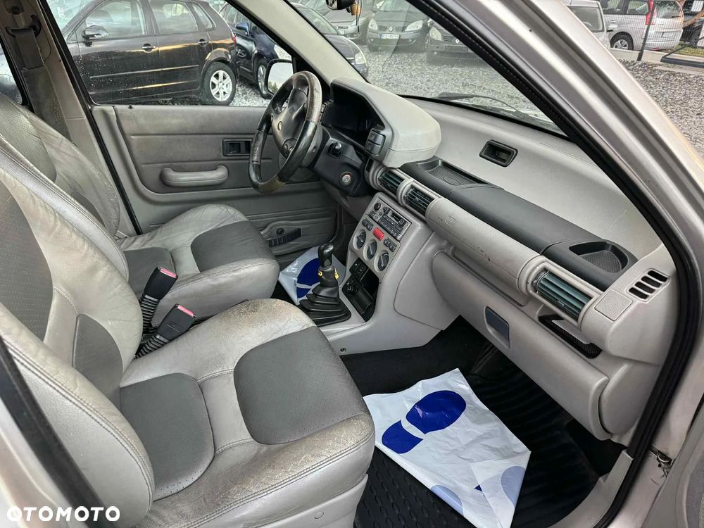 Land Rover Freelander 2.0 D - 15