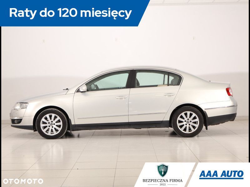 Volkswagen Passat - 3