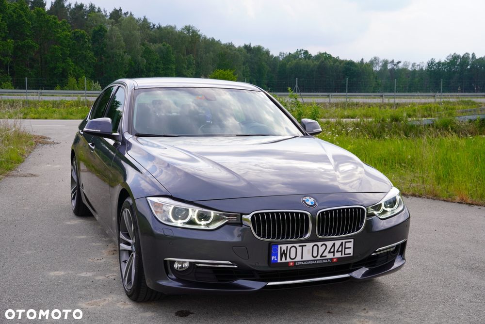 BMW Seria 3 328i xDrive Luxury Line - 1