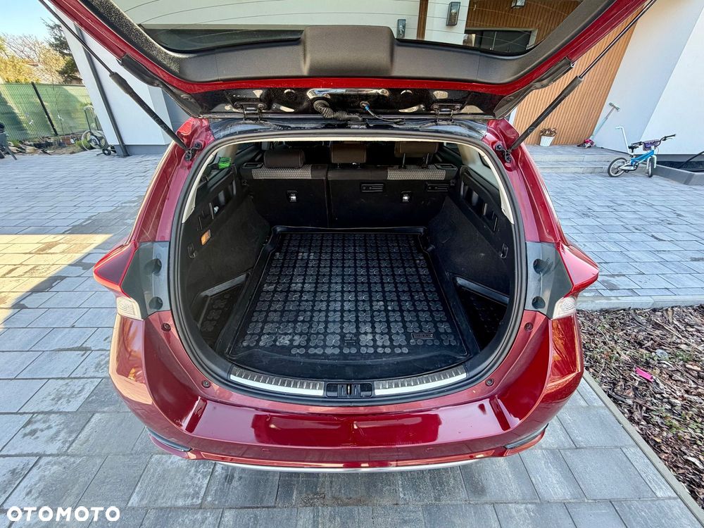 Toyota Auris Hybrid 135 Selection - 5