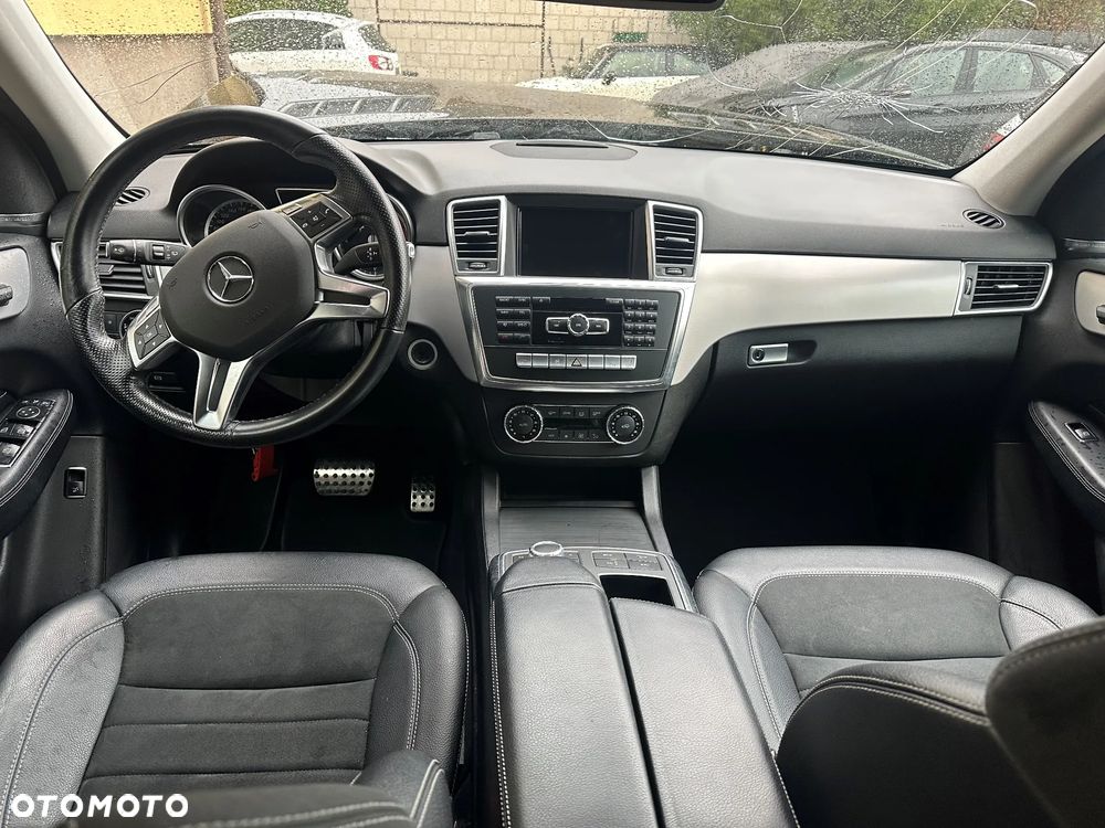 Mercedes-Benz ML 350 BlueTEC 4MATIC 7G-TRONIC - 7