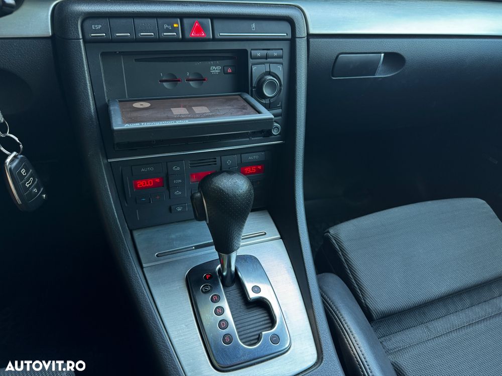 Audi A4 Avant - 11