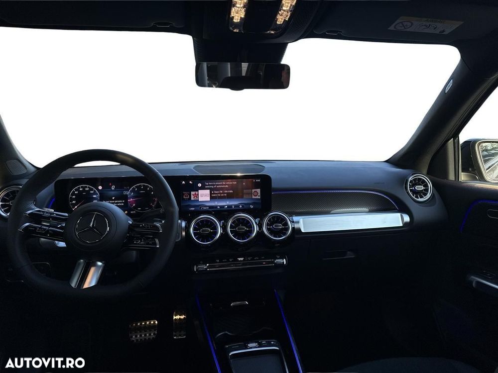 Mercedes-Benz GLB - 8