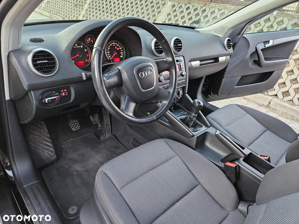 Audi A3 Sportback - 12