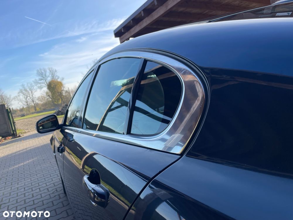 Jaguar XF 2.7 V6 D Premium Luxury - 34