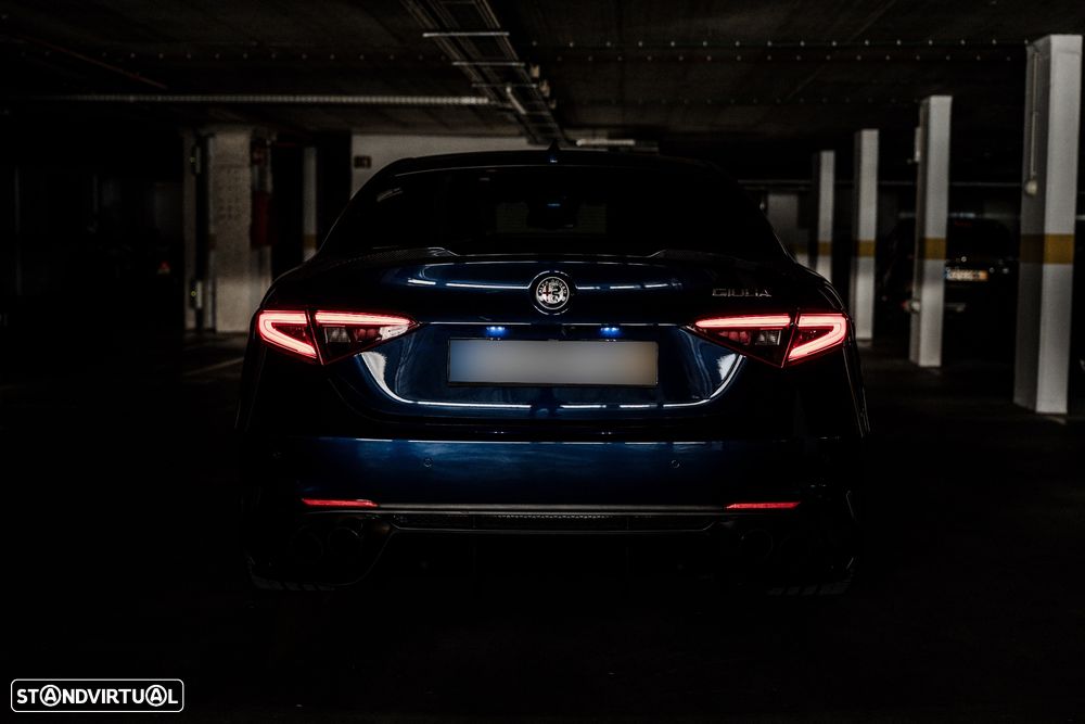 Alfa Romeo Giulia 2.9 Bi-Turbo Quadrifoglio AT8 - 54