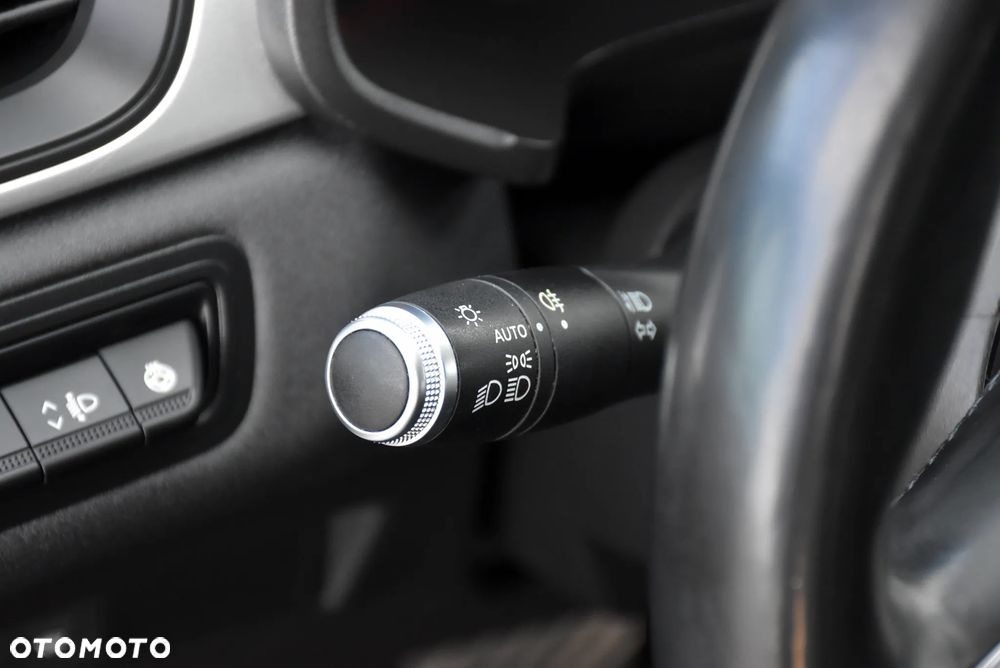 Renault Captur - 21